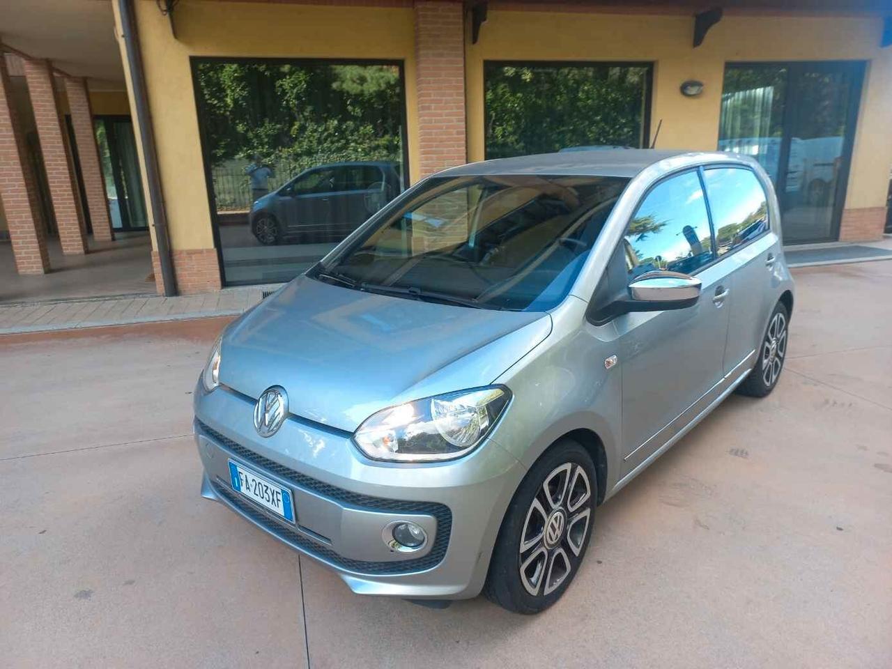 Volkswagen up! 1.0 75 CV 5p. high