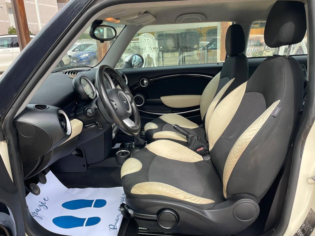 MINI ONE 1.4 B - 2010