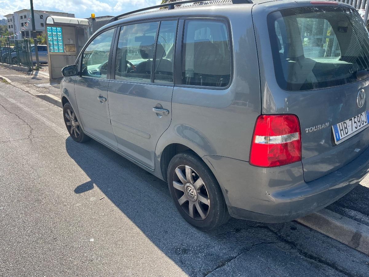 VOLKSWAGEN Touran TDI 101CV Trendline
