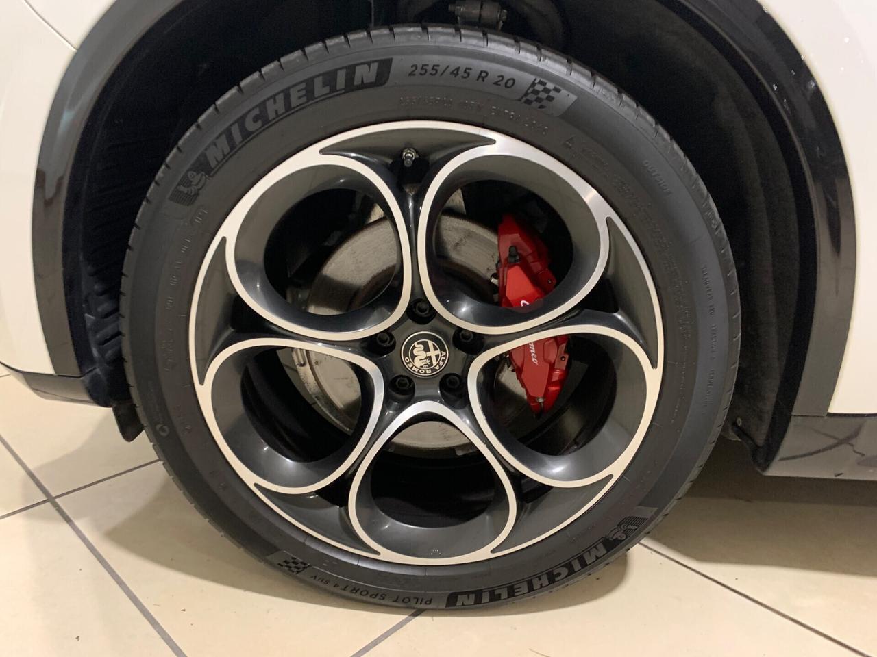 ALFA ROMEO STELVIO 2.2 TURBODIESEL 210 CV Q4 VELOCE