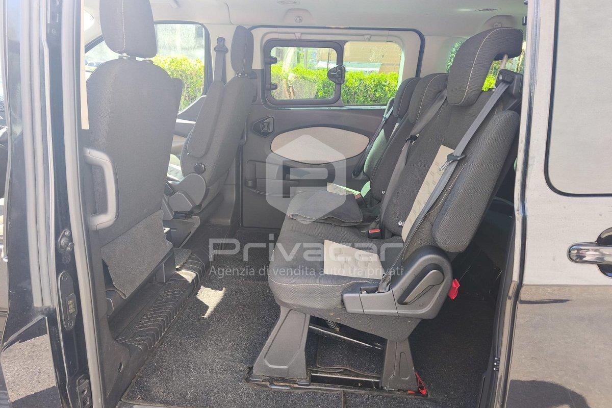 FORD Tourneo Custom 300 2.2 TDCi 155CV PC Titanium