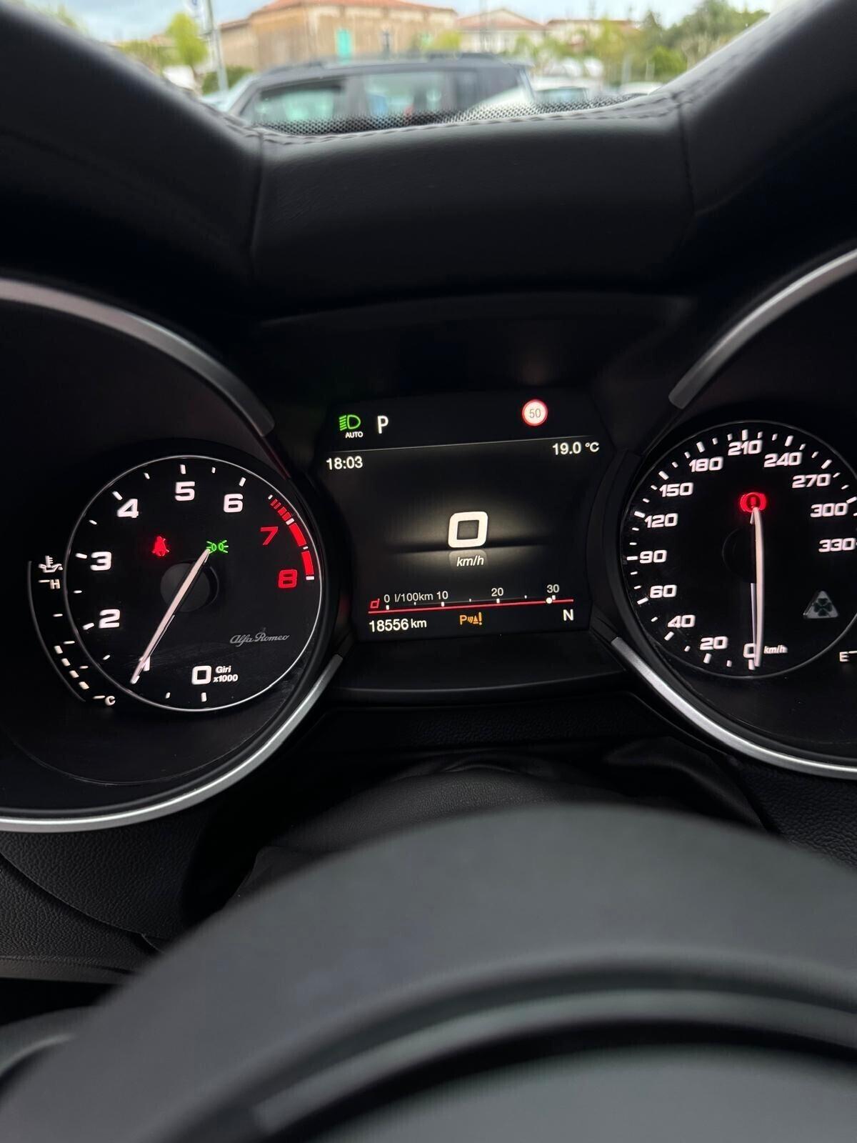 Alfa Romeo Stelvio 2.9 Bi-Turbo V6 510 CV AT8 Quadrifoglio