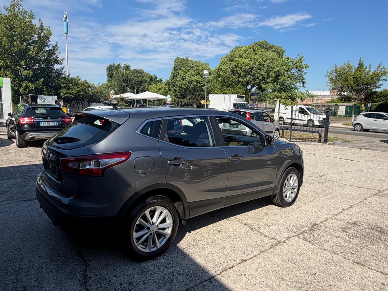 Nissan Qashqai 115v neopatentati
