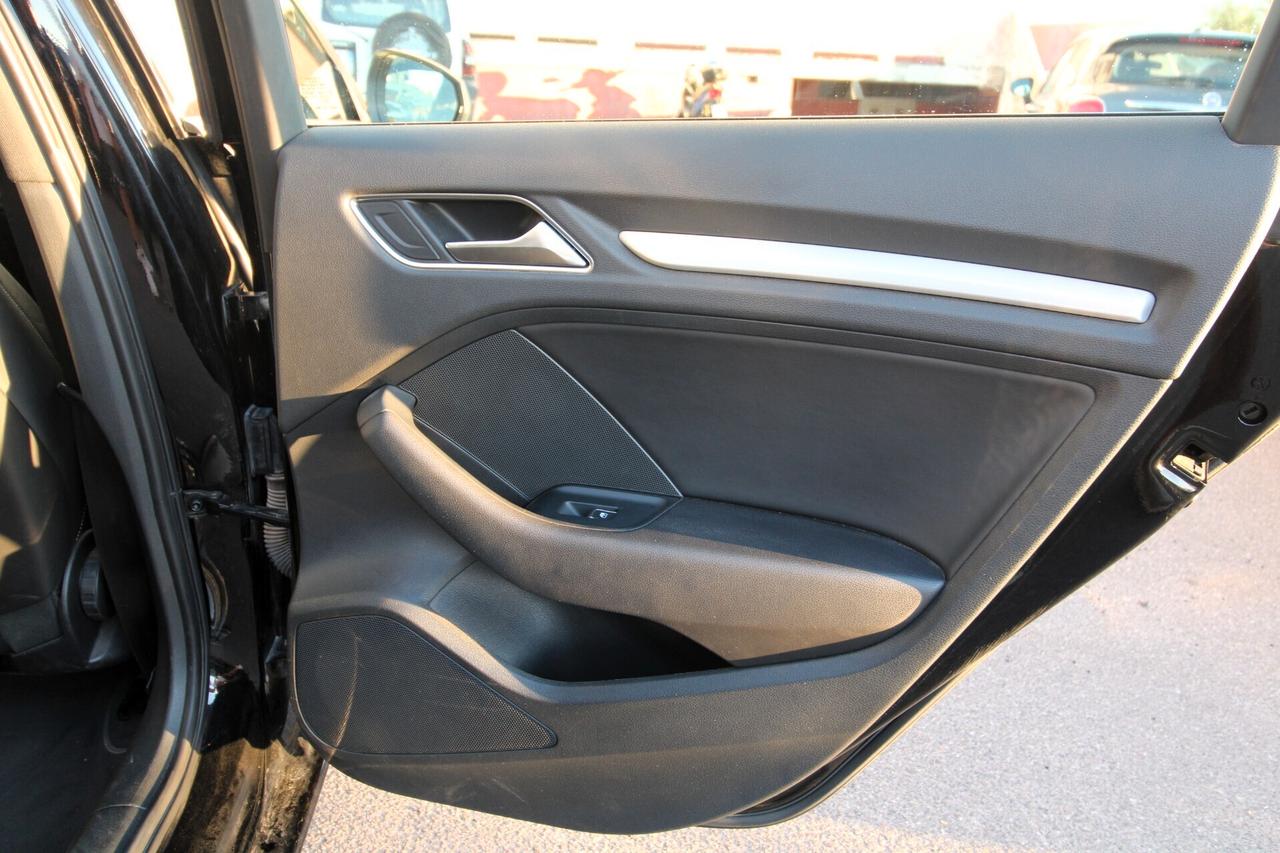 Audi A3 SPB 2.0 S LINE