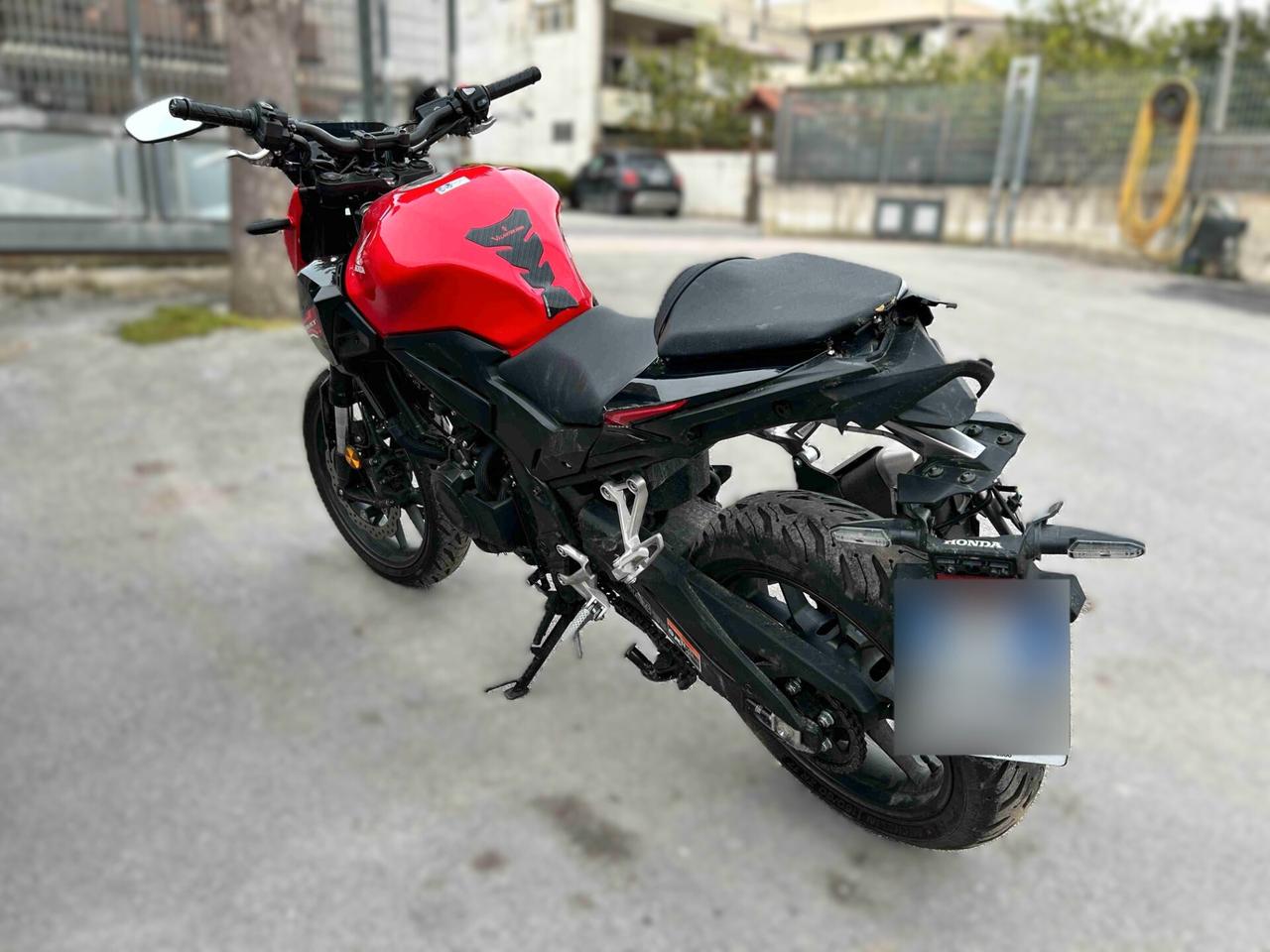 Honda CB 500 Hornet - 2025 Incidentata