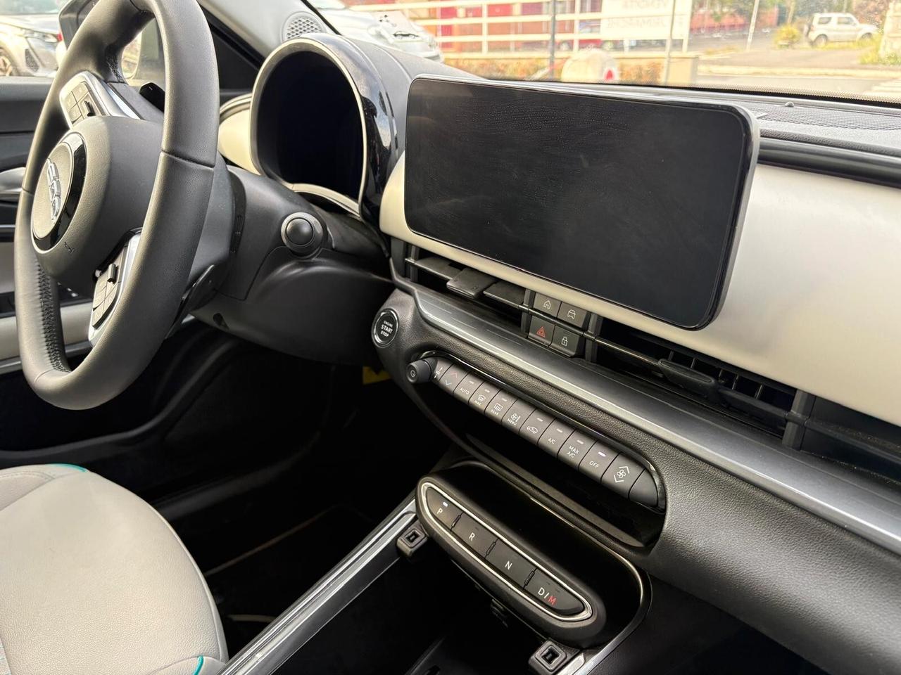 Fiat 600 Hybrid 145 CV DCT MHEV La Prima