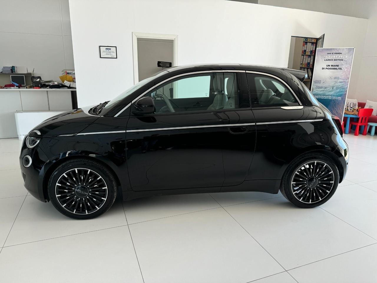 Fiat 500 La Prima Berlina 42 kWh