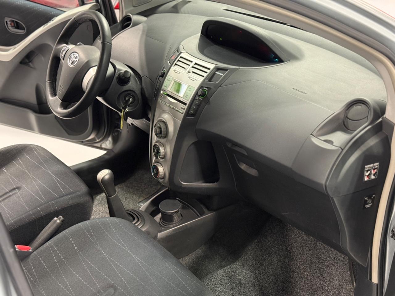 Toyota Yaris 5p 1.0 Sol 110.000KM!