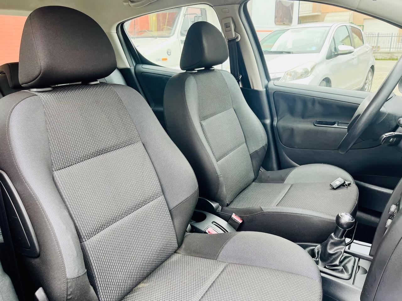 Peugeot 207 1.4 HDi 70CV 5p. Allure