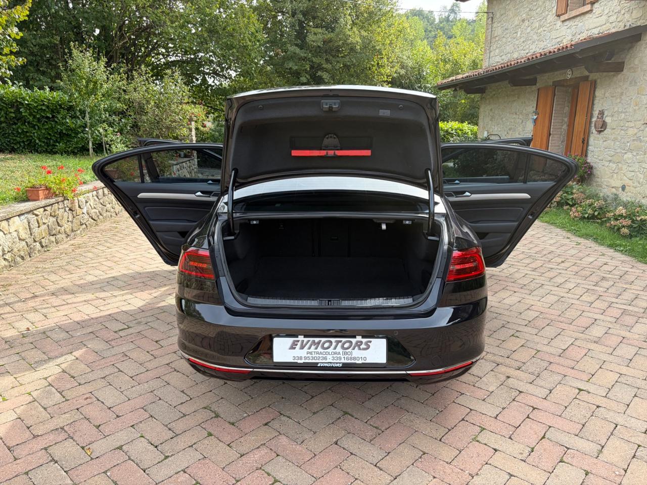 Volkswagen Passat 2.0 TDI 150 CV Highline BlueMotion