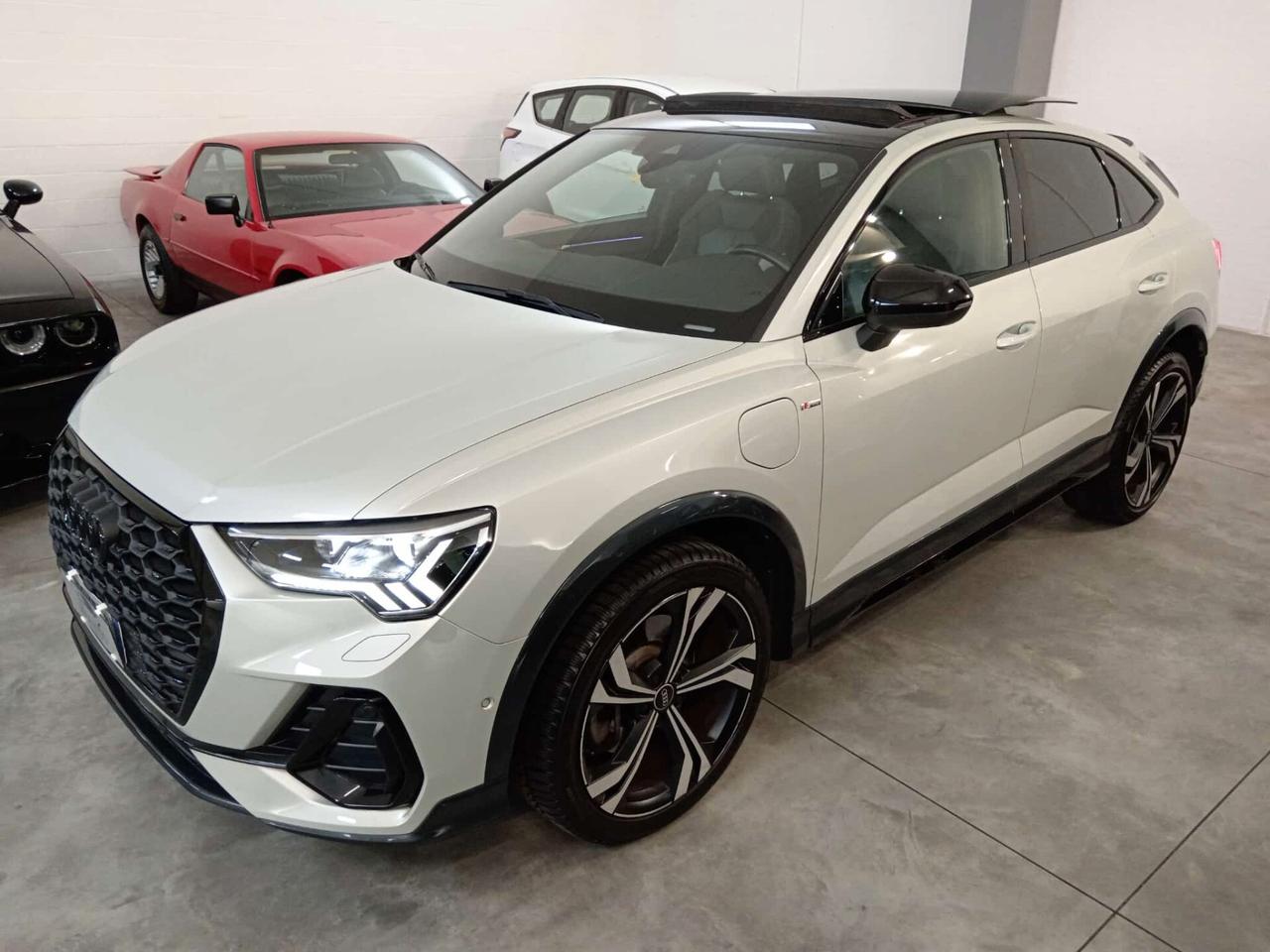 Audi Q3 45 Sportback tfsi Plug-in S line quattro 245cv FULL OPTIONAL