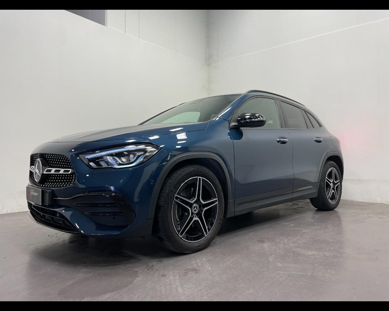 Mercedes-Benz GLA 200 D AUTO PREMIUM