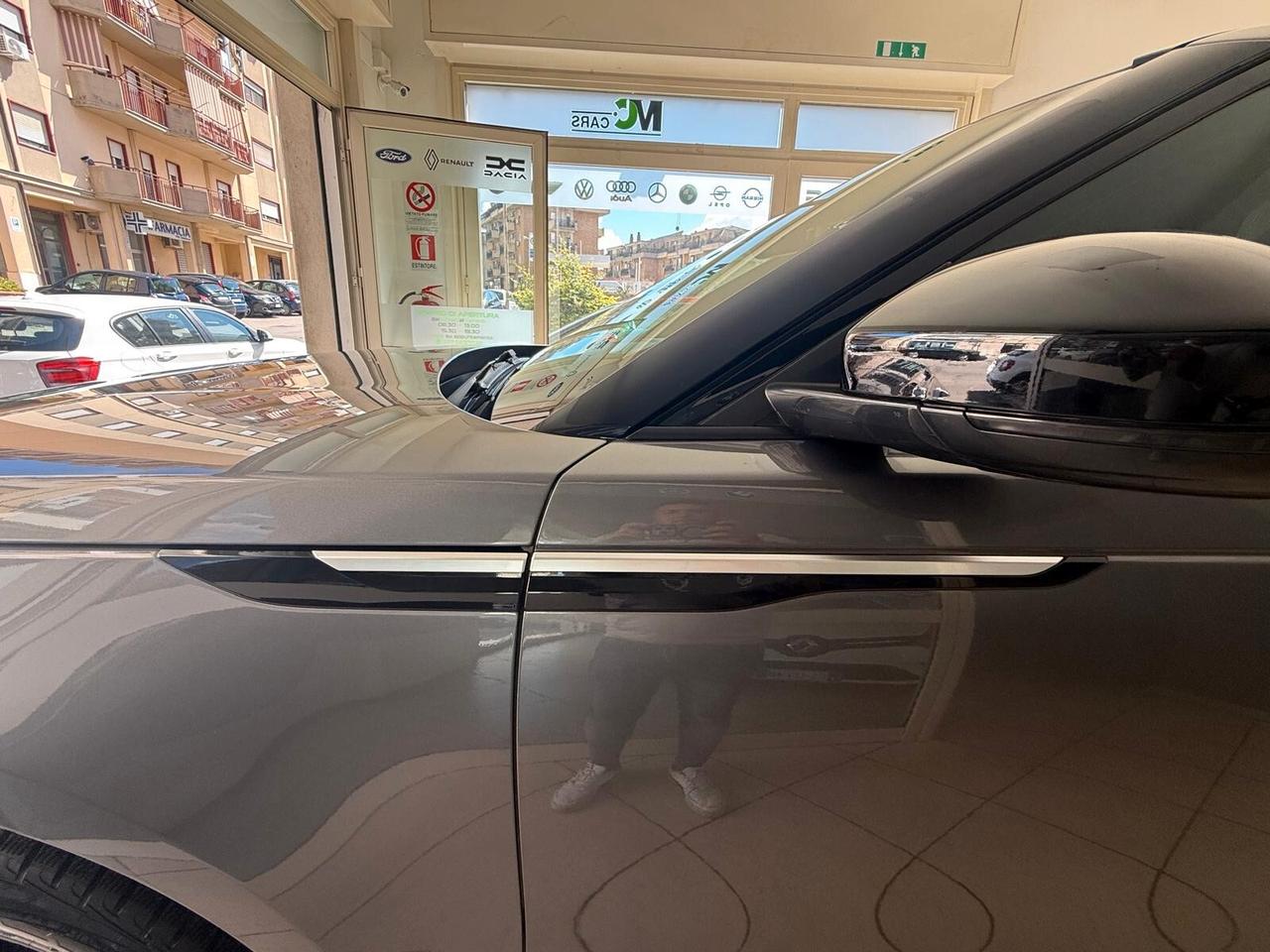 Land Rover Range Velar 2.0D I4 240 CV R-Dynamic HSE