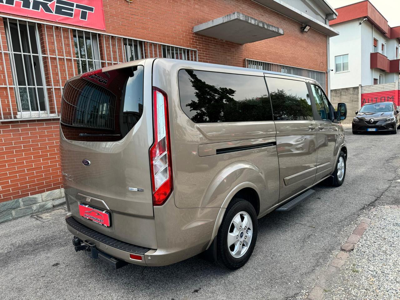 Ford Tourneo Custom Tourneo Custom 320 2.0 EcoBlue 185CV Titanium L2 PASSO LUNGO SEDILI GIRABILI