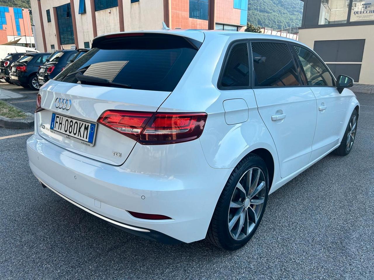 Audi A3 SPB 1.6 TDI S tronic Sport