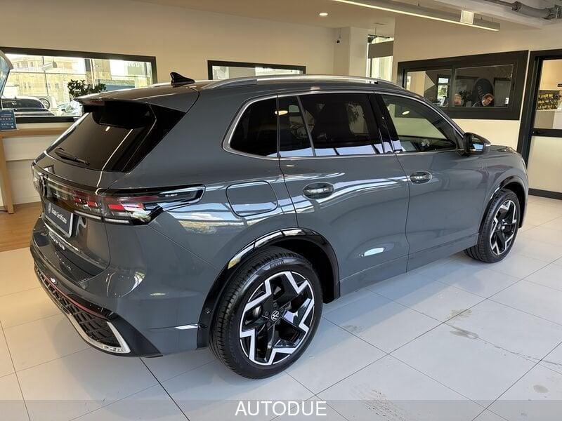Volkswagen Tiguan III 2024 2.0 tdi R-Line 150cv dsg