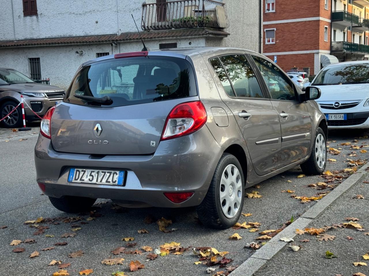 Renault Clio 1.2 16V 5 porte- GPL - NEOPATENTATI - CINGHIA GIA' FATTA