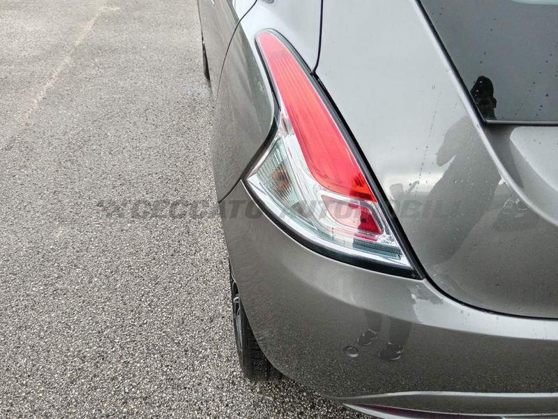 Lancia Ypsilon Ypsilon 1.0 firefly hybrid Platino s&s 70cv