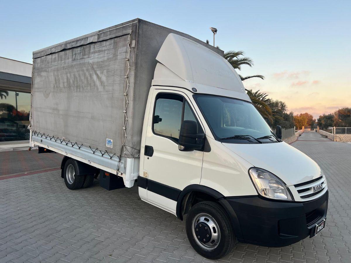 IVECO Daily 35C12 CENTINA E TELO CENTINATO 4.5 Metri