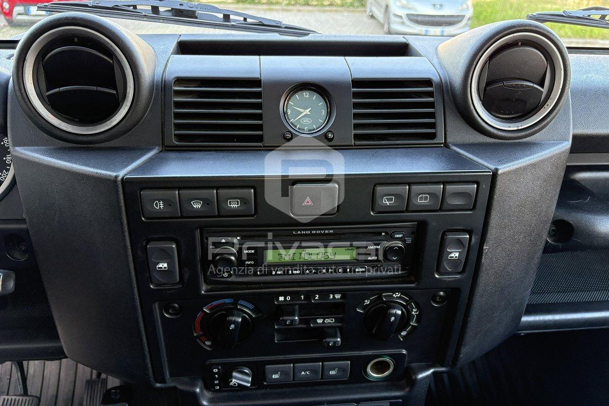 LAND ROVER Defender 110 2.4 TD4 Station Wagon SE