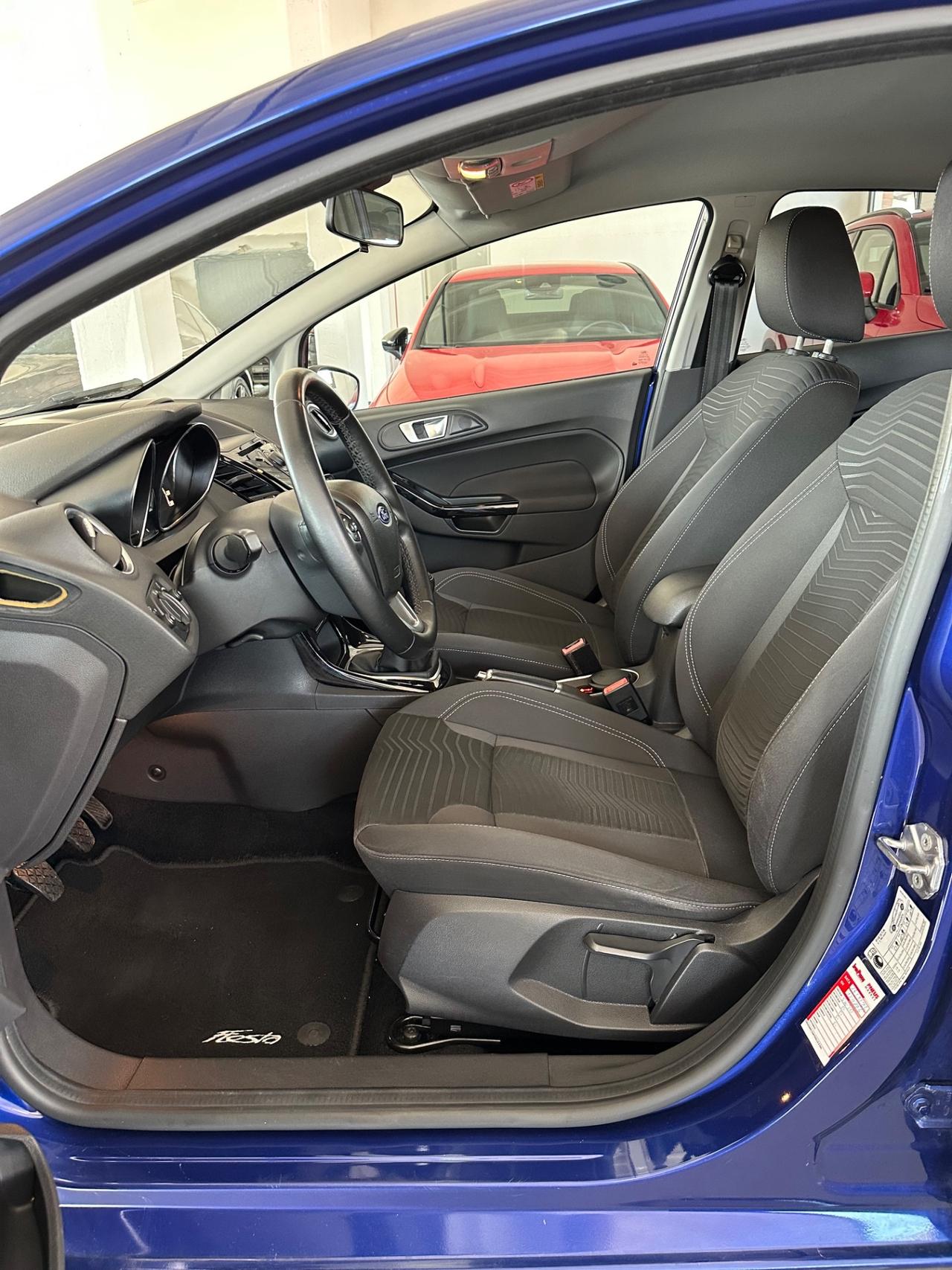 Ford Fiesta 1.5 TDCi 75CV 5 porte Titanium