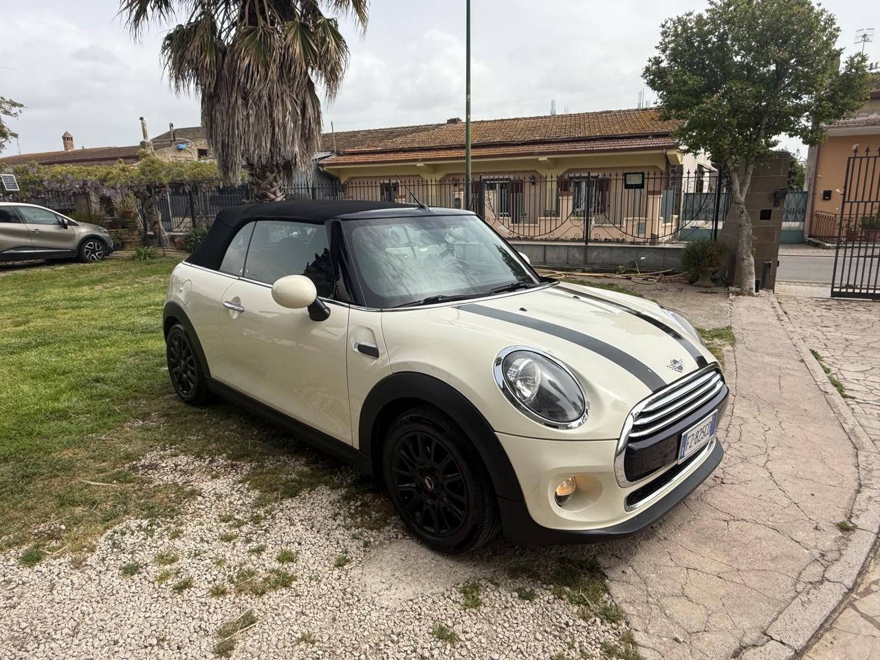 Mini 1.5 Cooper D Cabrio