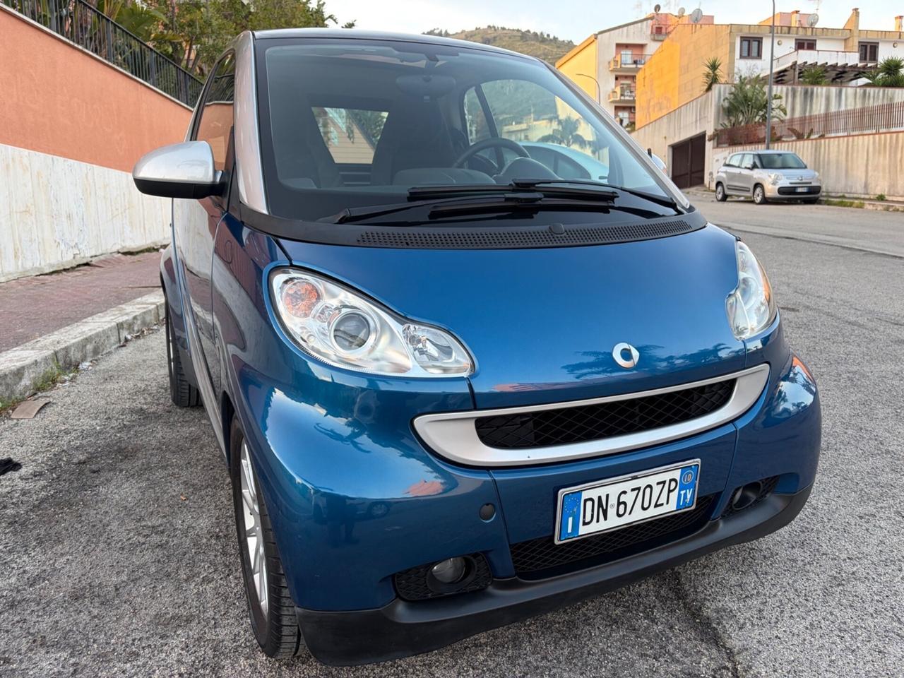 Smart ForTwo 1.0 benz ideale per neopatentati