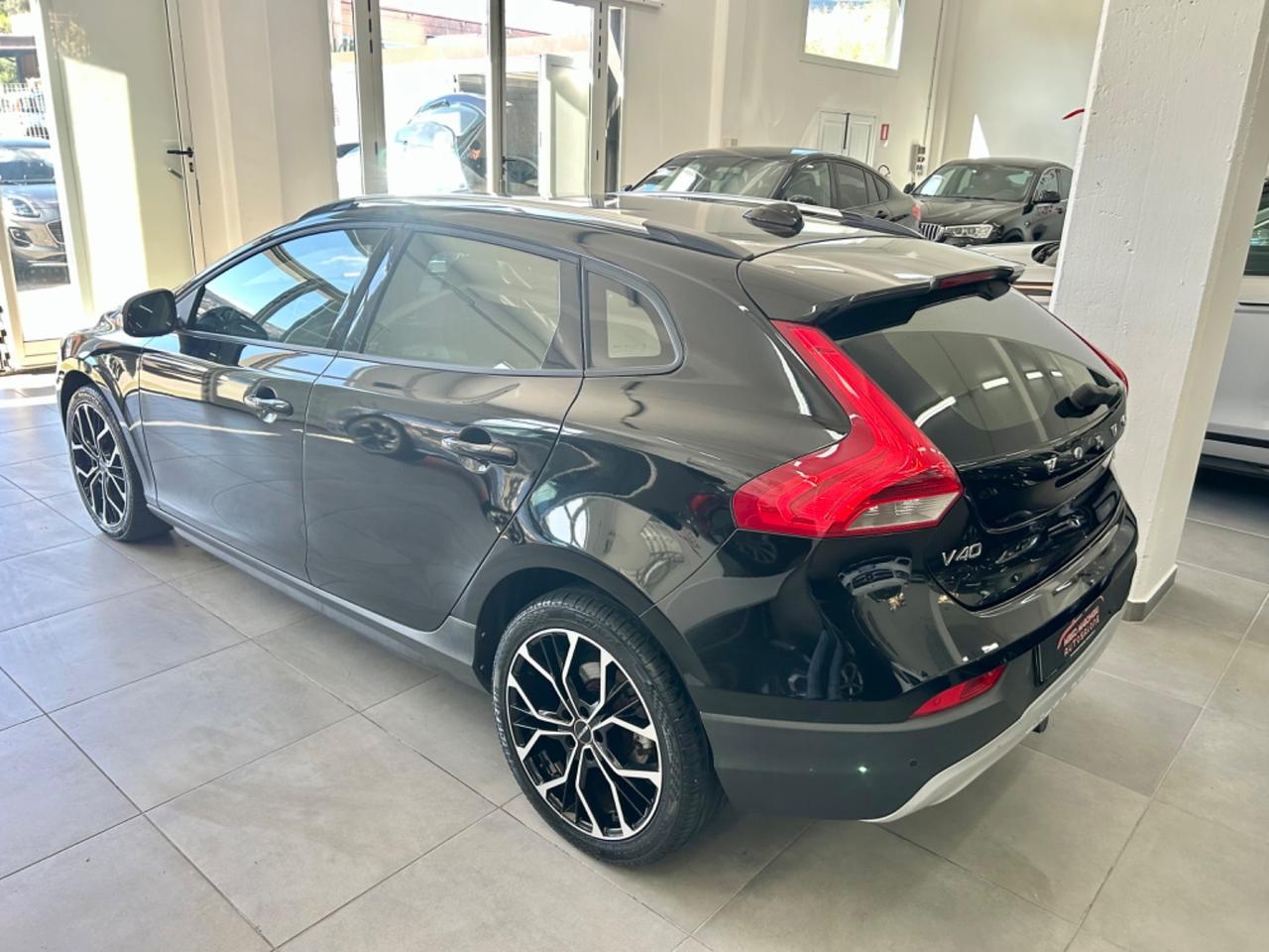 Volvo V40 Cross Country D2 FINANZIABILE