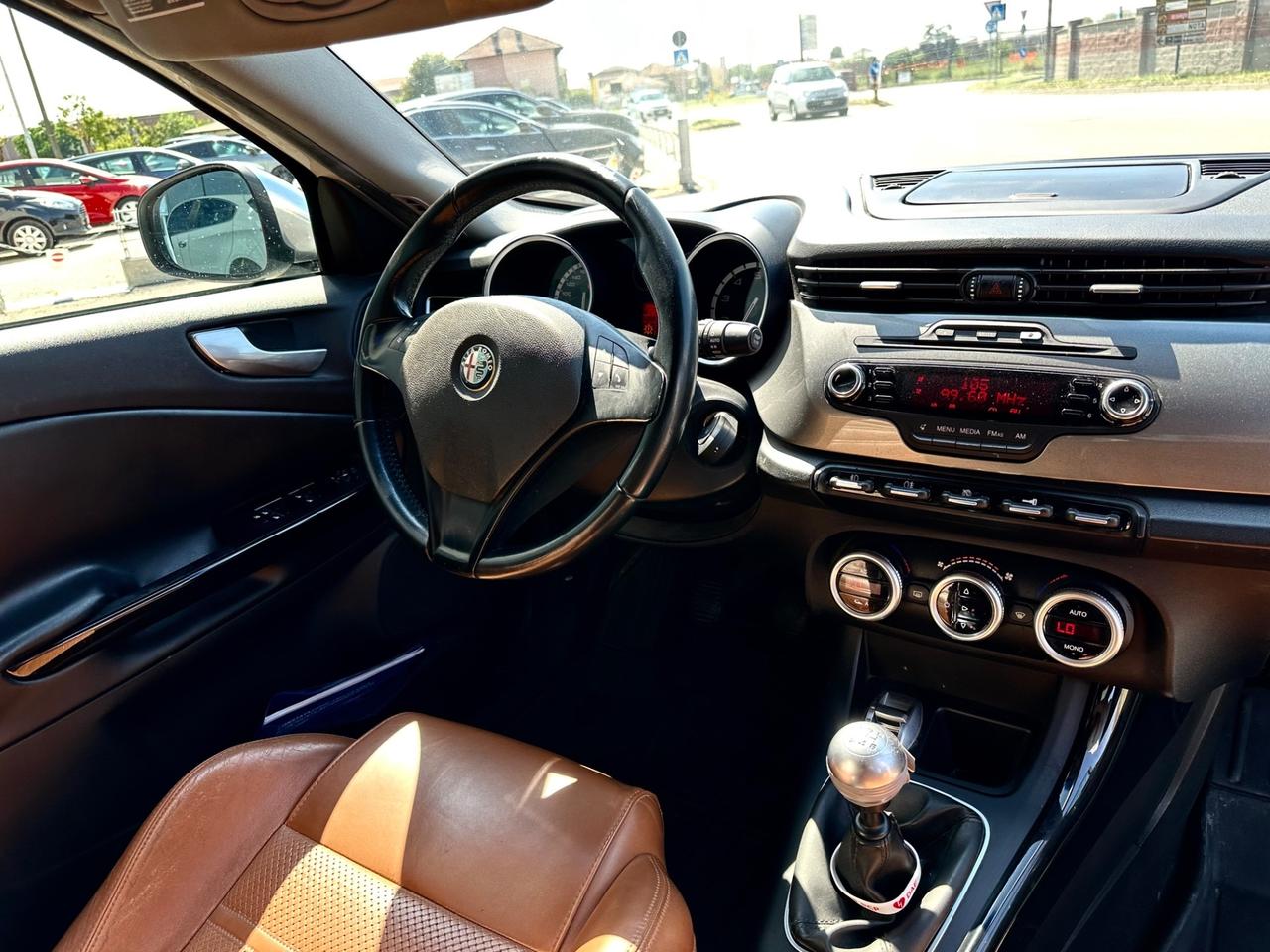 Alfa Romeo Giulietta 1.4 Turbo MultiAir Distinctive 170 cv GPL