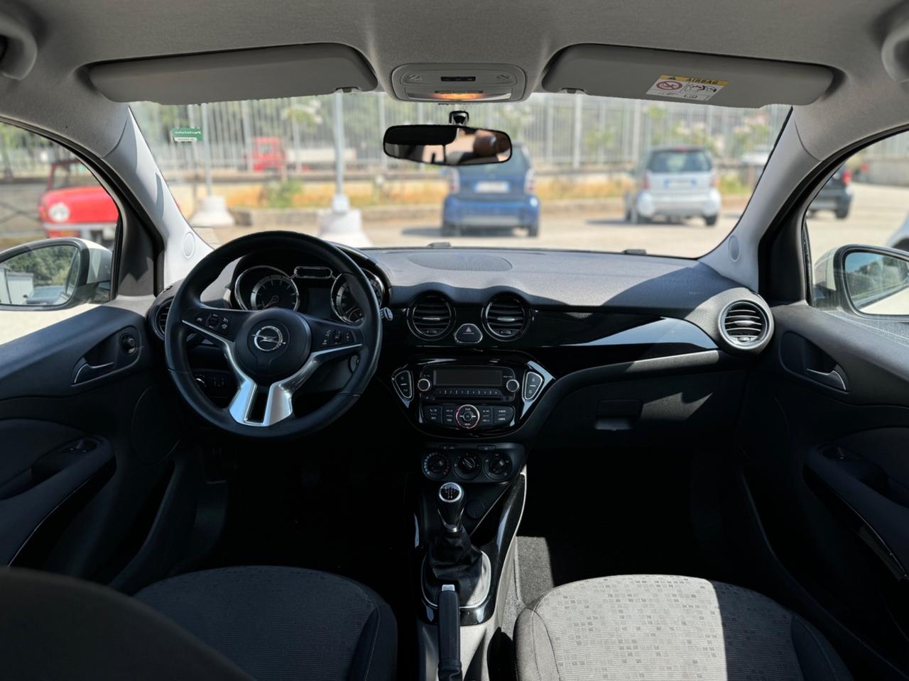 Opel Adam Unlumited 2017 1.2cc 27.000km