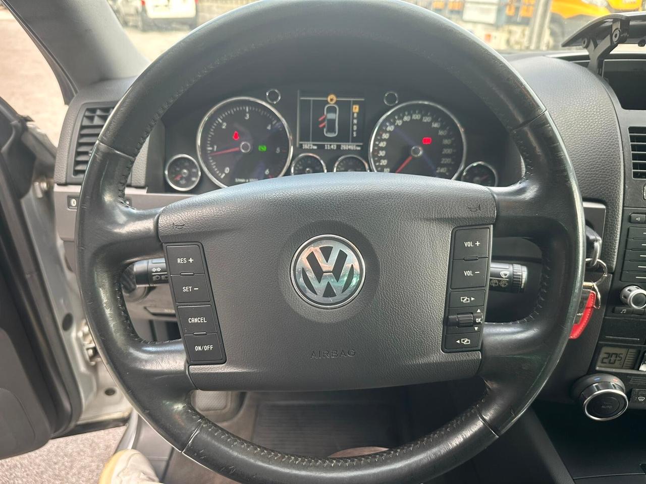 Volkswagen Touareg 2.5 R5 TDI