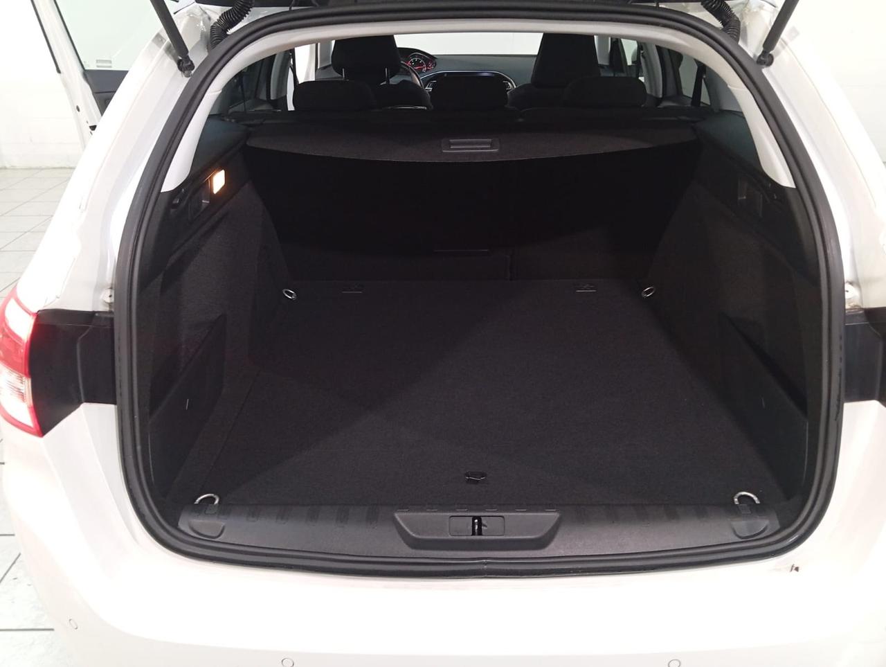 Peugeot 308 BlueHDi 130 S&S SW Active