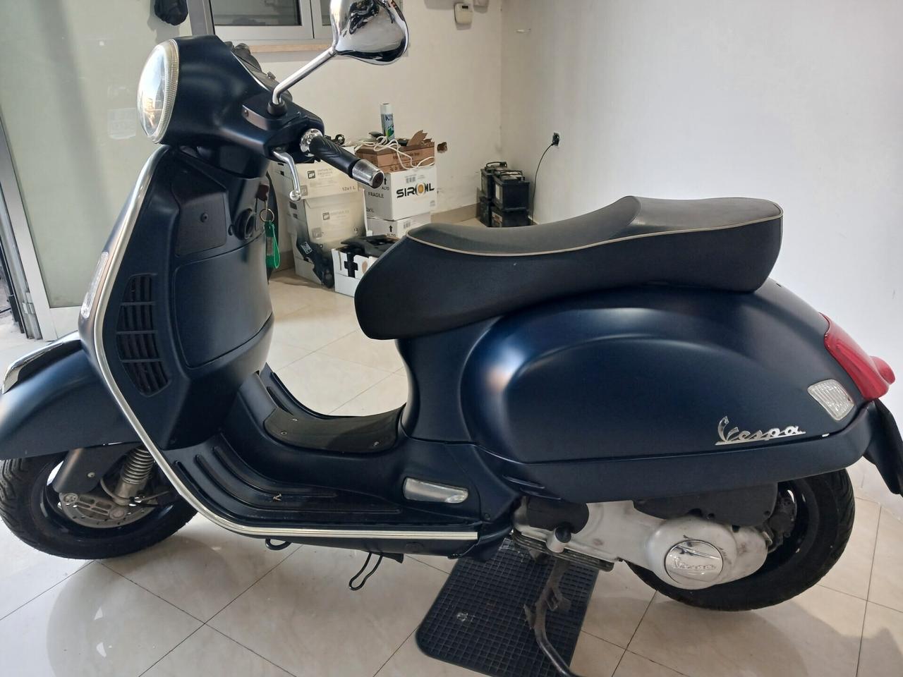 Piaggio GTS 250