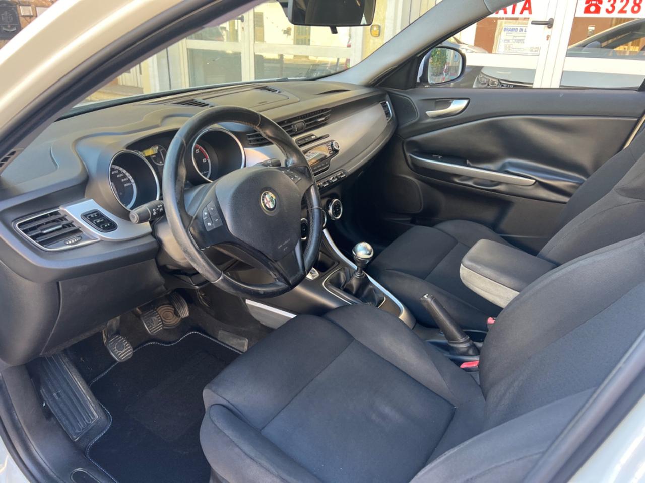 Alfa Romeo Giulietta 1.6 JTDm-2 105 CV Exclusive