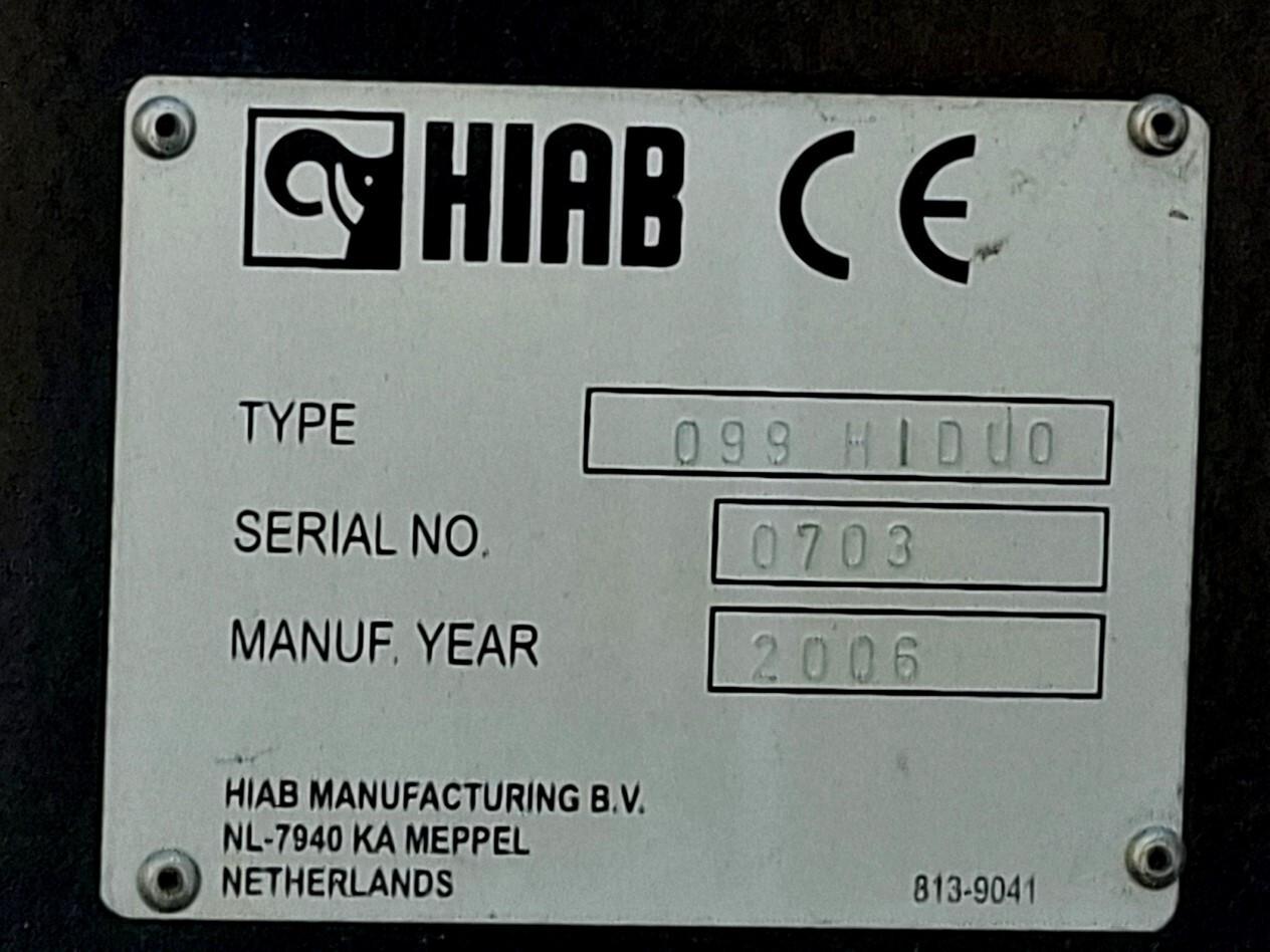 MAN 13 284 cassone e gru scarrabili con Radiocomando