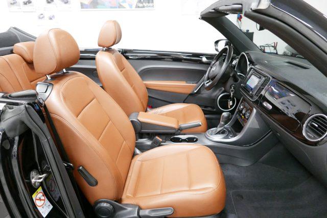 VOLKSWAGEN Maggiolino Cabrio 2.0 TDI DSG Design BlueMotion Technology
