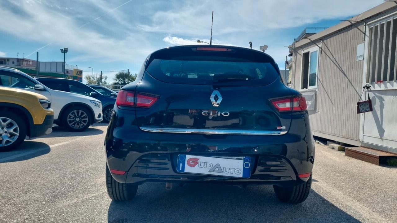 Renault Clio dCi 8V 75 CV 5 porte Duel2