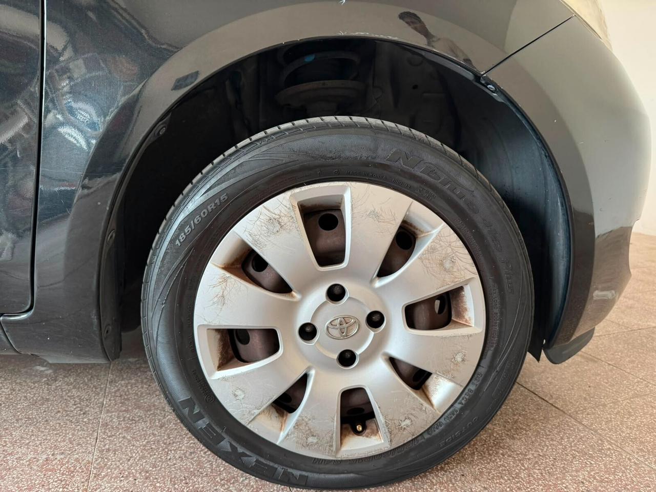 Toyota Yaris 1.0 3 porte
