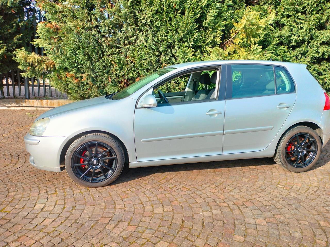 Volkswagen Golf 1.6 16V FSI 5p. Comfortline