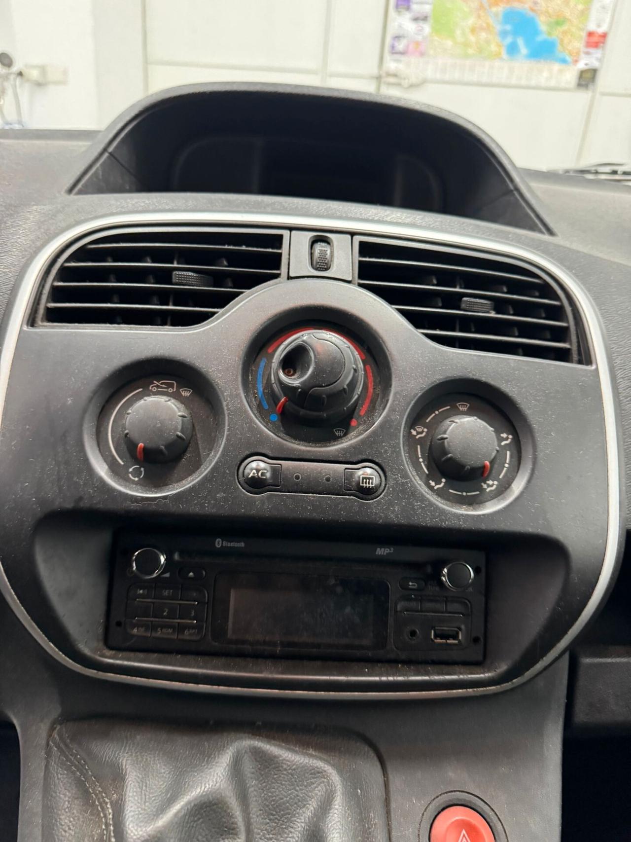 Renault Kangoo 1.5 75 CV