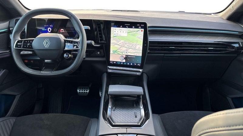 Renault Rafale atelier Alpine E-Tech 4x4 300 cv