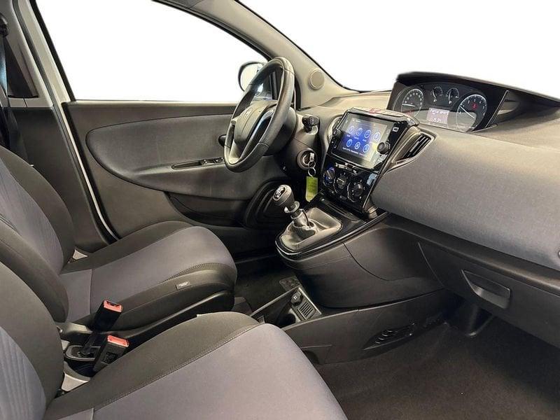 Lancia Ypsilon 1.0 FireFly 70cv S&S Hybrid GOLD
