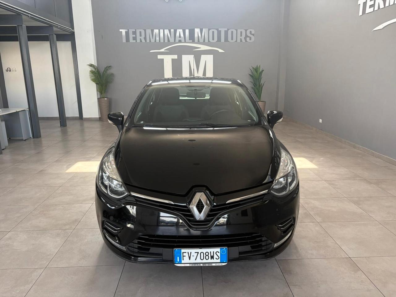 Renault Clio dCi 8V 75 CV 5 porte Moschino Life
