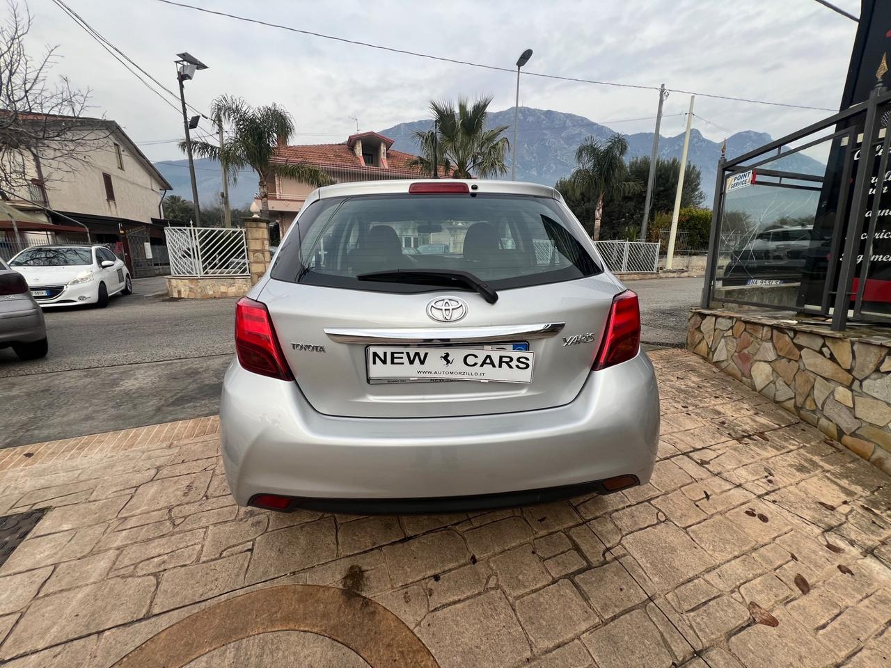 Toyota Yaris 1.0 5 porte Lounge