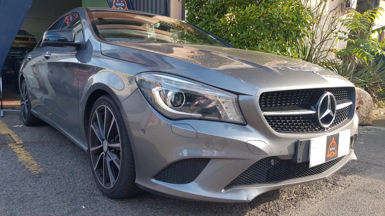 Mercedes-benz CLA 180 BLACK LINE UNI PRO!!!