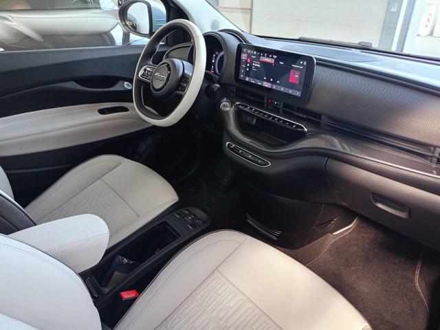 FIAT 500e Berlina 42 kWh La Prima by Bocelli