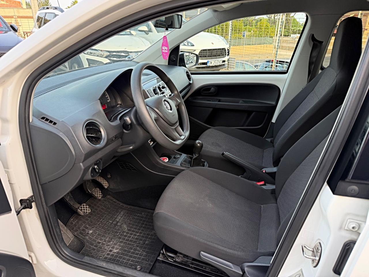 Volkswagen up! 1.0 5p. move
