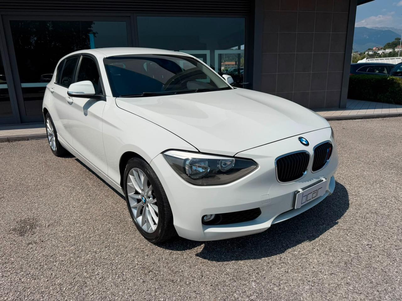 Bmw 118 118d 5p. Urban