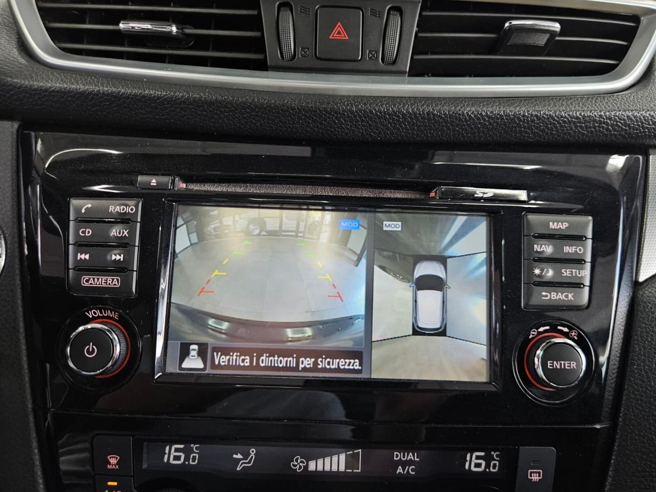 Nissan Qashqai 1.2 DIG-T Visia - TETTO PANORAMICO - NEOPATENTATI