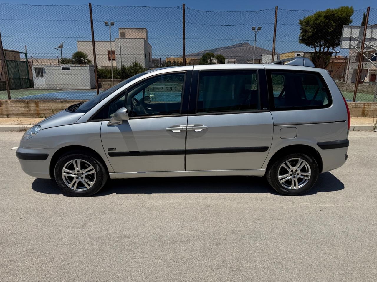 Peugeot 807 2.2 HDi FAP Norwest